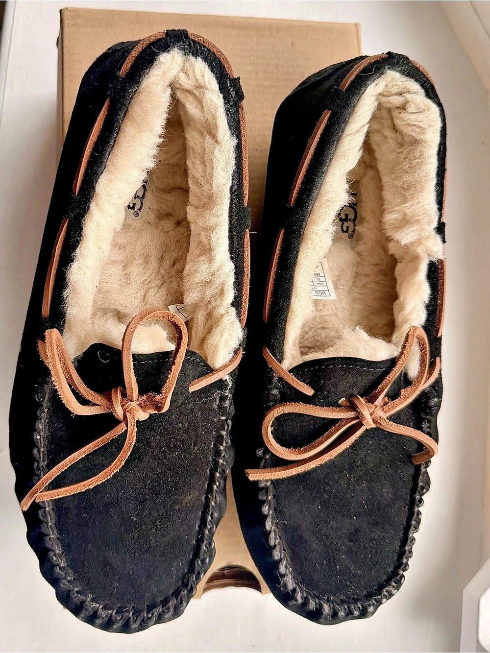 UGG Dakota Moccasins Black & Brown US 8